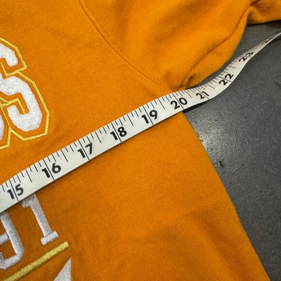 Pretty Guardian Sailor Moon Sailor Venus Varsity Crewneck Boxlunch Exclusive S - Picture 3 of 5